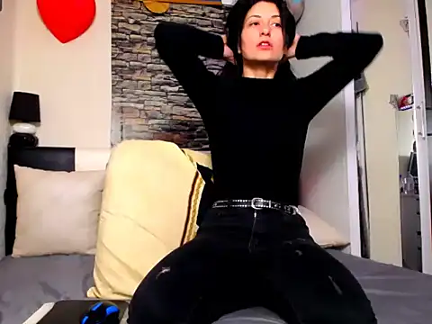 Snapshot of Angelique_An chatting on February 23, 7:33 am Angelique An online show from February 23, 7:33 am