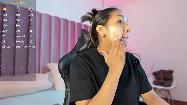 AmelyaMann online show from January 23, 11:26 am