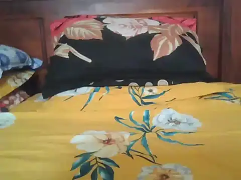 Snapshot of Nuttysub chatting on November 19, 2:44 am Nuttysub online show from November 19, 2:44 am