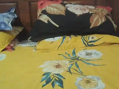 Snapshot of Nuttysub chatting on December 1, 1:54 am Nuttysub online show from December 1, 1:54 am