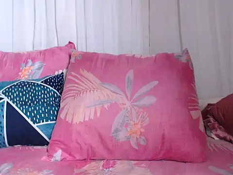 Snapshot of Freakyassnwildx chatting on March 3, 8:43 pm Freakyassnwildx online show from March 3, 8:43 pm