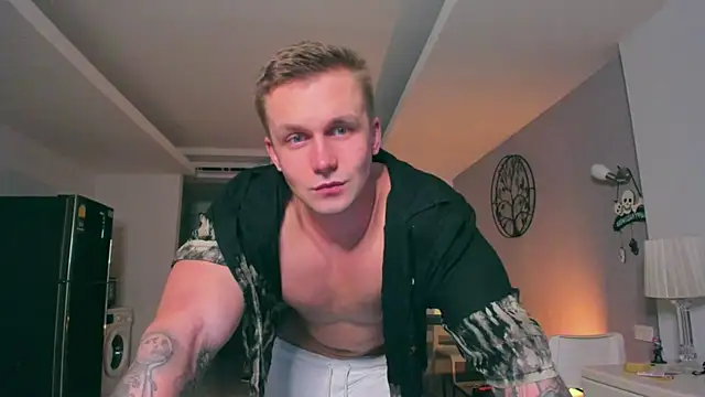 Snapshot of Samuel_Andrew chatting on November 22, 3:16 am Samuel Andrew online show from November 22, 3:16 am