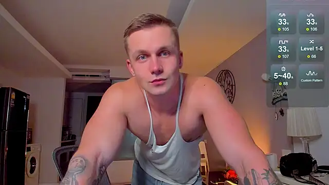 Snapshot of Samuel_Andrew chatting on December 3, 3:03 am Samuel Andrew online show from December 3, 3:03 am