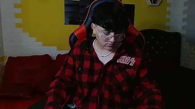 isabeautyx19 online show from January 18, 2:04 am