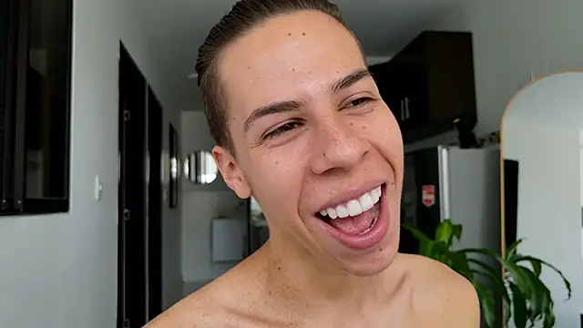 grey   27 online show from February 20, 4:57 pm