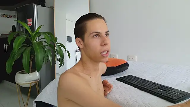 grey   27 online show from March 21, 2:18 pm