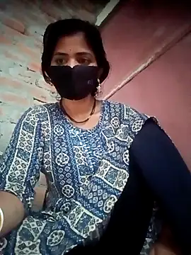 Snapshot of Mamta_Chaterjee chatting on November 4, 12:54 am Mamta Chaterjee online show from November 4, 12:54 am