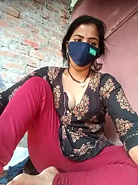 Snapshot of Mamta_Chaterjee chatting on November 5, 2:22 am Mamta Chaterjee online show from November 5, 2:22 am