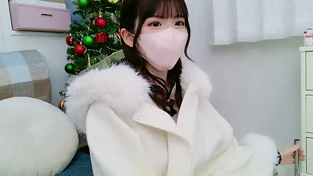 Snapshot of -minami- chatting on December 12, 12:33 pm -minami- online show from December 12, 12:33 pm