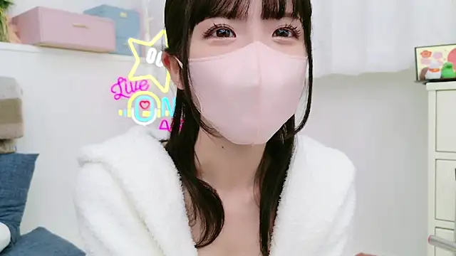 Snapshot of -minami- chatting on January 18, 12:26 pm -minami- online show from January 18, 12:26 pm