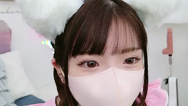 Snapshot of -minami- chatting on March 3, 12:16 pm -minami- online show from March 3, 12:16 pm