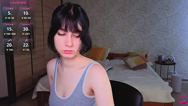 JulisSweet online show from November 10, 8:13 am