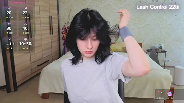 JulisSweet online show from April 7, 6:36 am