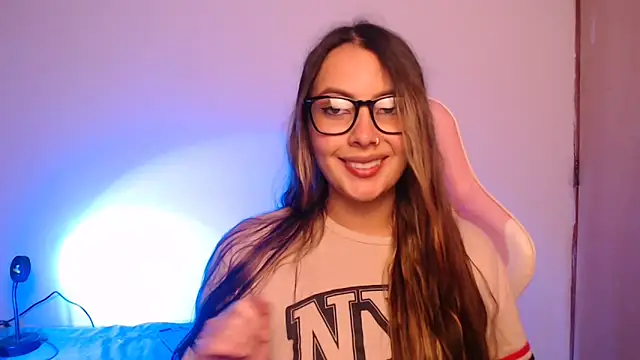 Snapshot of lalawhitte chatting on October 28, 9:28 pm lalawhitte online show from October 28, 9:28 pm