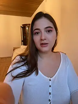 Snapshot of Kamilla_Loop chatting on January 11, 3:31 pm Kamilla Loop online show from January 11, 3:31 pm