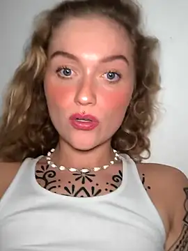 Goldloeckchen159 online show from December 9, 7:39 pm