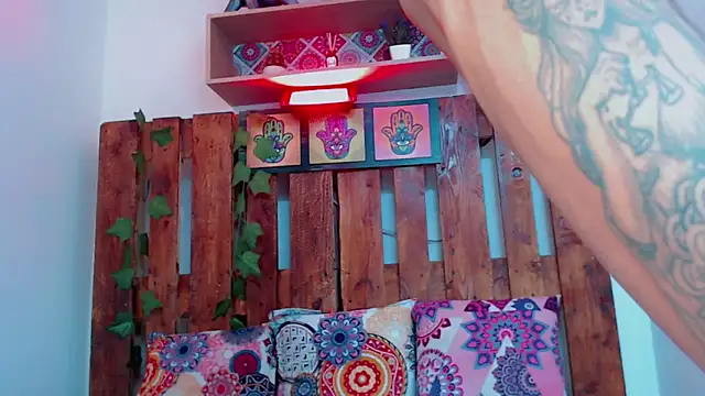 Snapshot of SARA_VAL3NTINA_ chatting on September 9, 11:26 pm SARA VAL3NTINA  online show from September 9, 11:26 pm