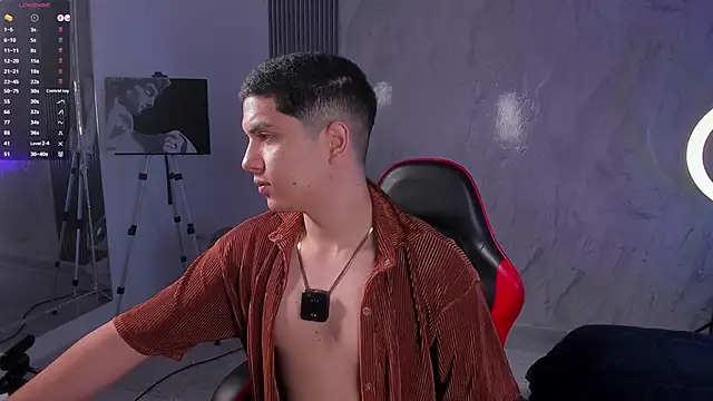 Brat  online show from March 31, 5:08 am