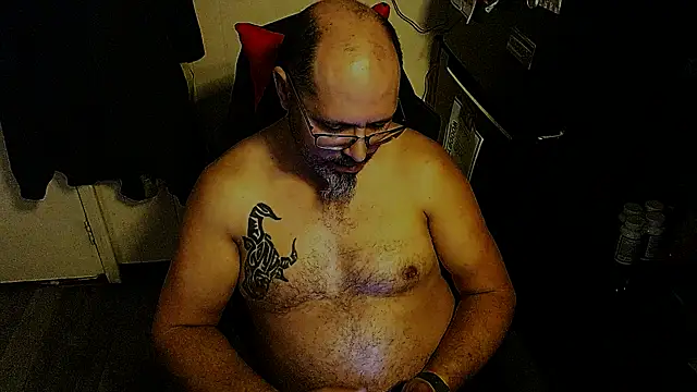 KrazyLegz online show from December 20, 4:25 pm