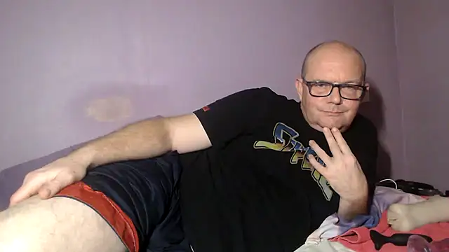 Snapshot of hairy_orbite chatting on November 7, 12:43 am hairy orbite online show from November 7, 12:43 am