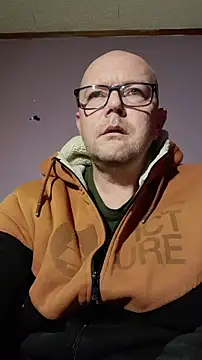 Snapshot of hairy_orbite chatting on December 2, 8:41 am hairy orbite online show from December 2, 8:41 am