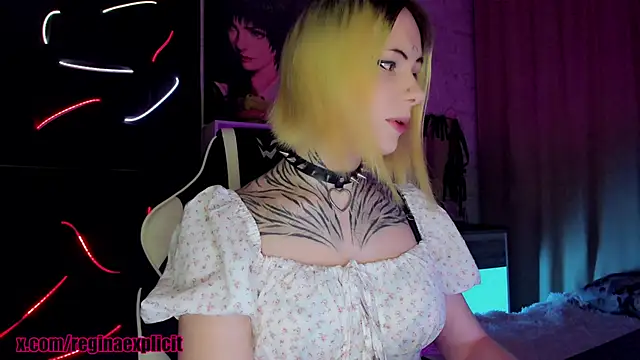 snake  bites online show from September 26, 9:30 pm