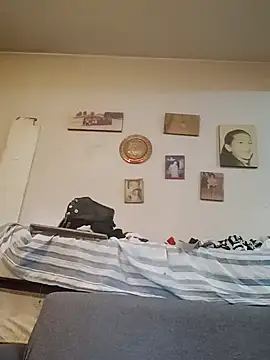 Snapshot of gala2 chatting on March 8, 10:02 pm gala2 online show from March 8, 10:02 pm