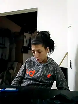 Snapshot of gala2 chatting on October 26, 9:26 am gala2 online show from October 26, 9:26 am