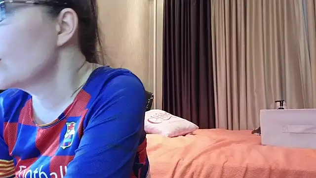 Snapshot of DashaHart chatting on January 2, 10:11 pm DashaHart online show from January 2, 10:11 pm