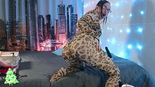 Snapshot of DashaHart chatting on December 13, 7:53 pm DashaHart online show from December 13, 7:53 pm