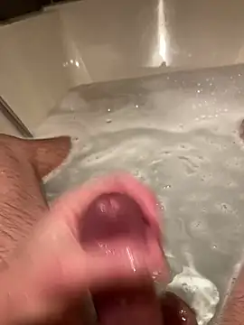 Snapshot of LivingLegend1978 chatting on December 26, 5:08 pm LivingLegend1978 online show from December 26, 5:08 pm