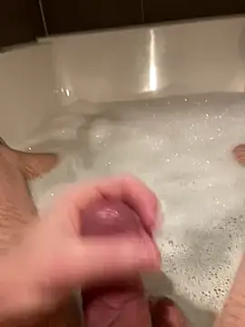 Snapshot of LivingLegend1978 chatting on January 1, 2:52 pm LivingLegend1978 online show from January 1, 2:52 pm