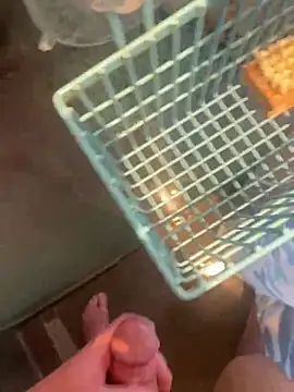 Snapshot of LivingLegend1978 chatting on February 2, 8:24 am LivingLegend1978 online show from February 2, 8:24 am