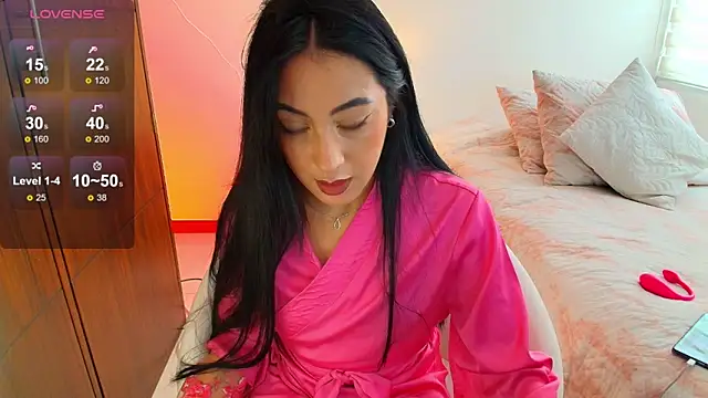 keilelewis online show from October 21, 5:02 pm