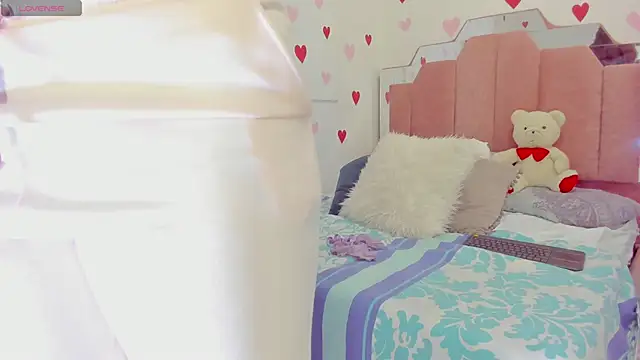 LoveQueen2 online show from February 23, 11:44 am