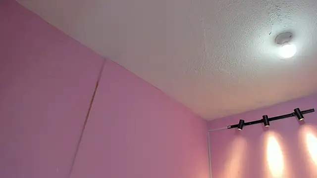 LoveQueen2 online show from December 3, 12:03 pm