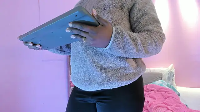 LoveQueen2 online show from February 1, 11:53 am