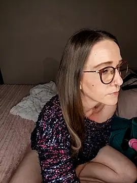 Snapshot of Deviant_Desires_xx chatting on September 23, 5:16 pm Deviant Desires xx online show from September 23, 5:16 pm