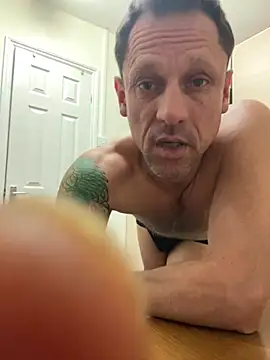 Yourhotboy 42 online show from March 8, 7:53 pm