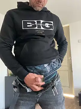 Yourhotboy 42 online show from March 22, 12:04 pm