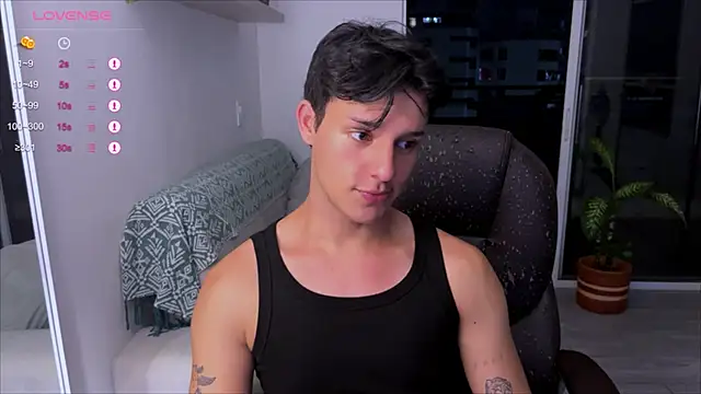 Snapshot of Alexxblue chatting on February 28, 4:21 am Alexxblue online show from February 28, 4:21 am