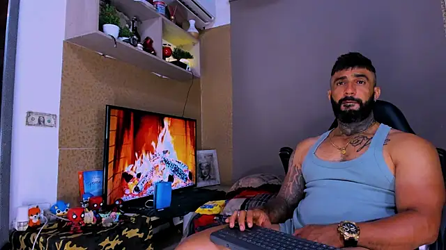 naugthy dominant online show from December 7, 6:43 am