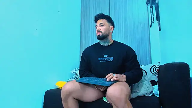 naugthy dominant online show from October 3, 8:28 pm