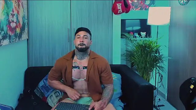 naugthy dominant online show from November 23, 3:56 pm