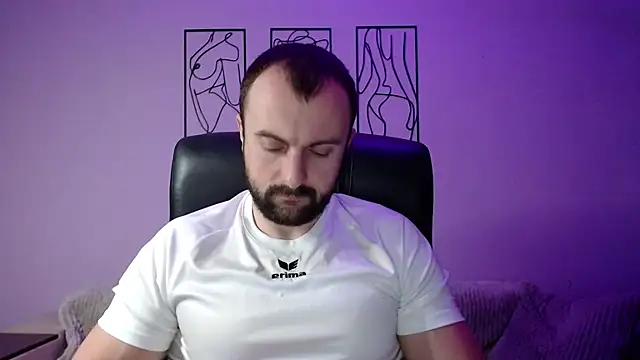 brindlefly6969 online show from January 18, 9:55 pm