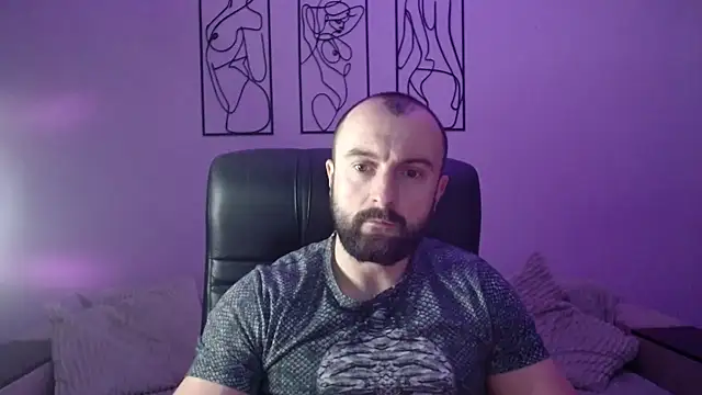 brindlefly6969 online show from February 7, 11:36 am