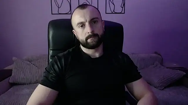 brindlefly6969 online show from March 31, 10:15 am