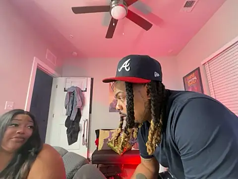 Snapshot of 4EVAGLACIERS chatting on November 29, 7:00 am 4EVAGLACIERS online show from November 29, 7:00 am