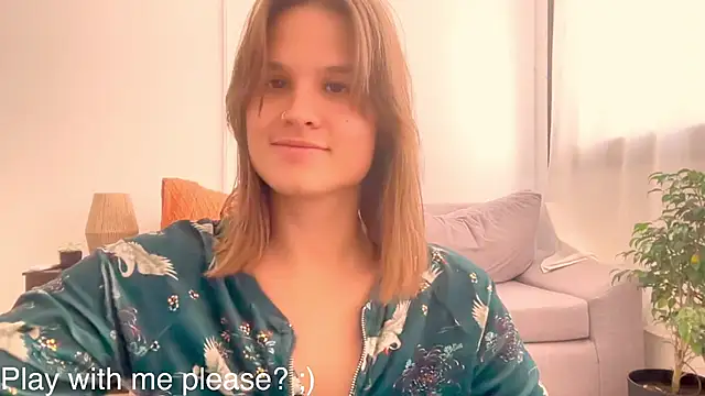 Snapshot of Your_Hand_In_mine chatting on November 17, 5:30 pm Your Hand In mine online show from November 17, 5:30 pm