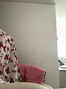 Snapshot of pamell_col chatting on November 6, 4:08 pm pamell col online show from November 6, 4:08 pm